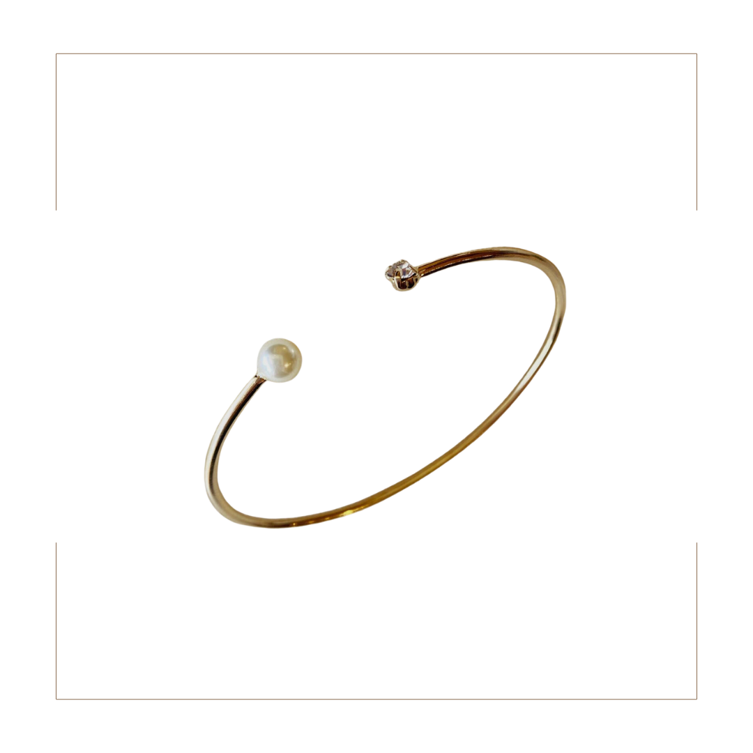 Chloe Pearl and Crystal Bangle Bracelet(18K Gold Filled)